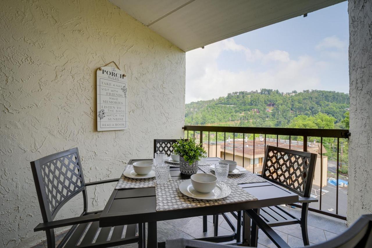 Stylish Gatlinburg Condo With Pool Walk Downtown! Exterior foto